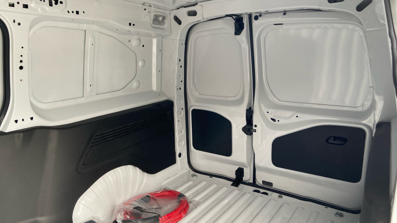 Vauxhall Combo Cargo Combo Xl Electric 100kW Pro 52kWh H1 Van Auto
